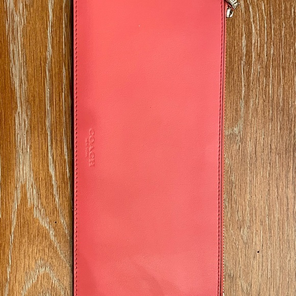 COACH East West Pop Crossbody in Strawberry and Light Khaki - Picture 5 of 9